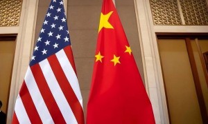 特朗普给盟友出送命题，中美台海交锋之时，摆在面前的只有一条路
