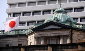 解放军一出动，印度军舰便撤离南海，另一边在钓鱼岛霸气驱逐日本渔船