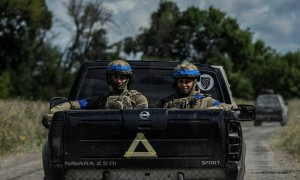 特朗普拒绝出兵乌克兰，局面变成6对3，普京外援已到，泽连斯基还能如何自救？